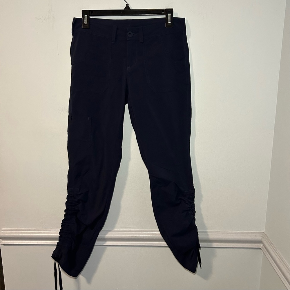 The North Face Dark Blue Cropped Cargo Pants Size 2